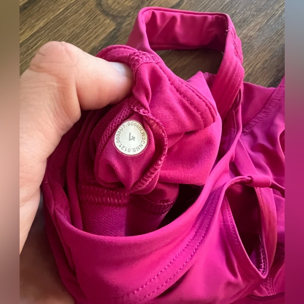 Lululemon Stash It Bra Ripened Raspberry Pink Medium Support B/C Cup Size 4‎ - Picture 3 of 6